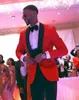 Новый жених смокинги друзья жениха одна кнопка Красный Шаль отворотом лучший человек костюм свадьба мужской пиджак костюмы на заказ (куртка + брюки + жилет + галстук) 1335