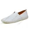 New Hot Fashion 38-50 EUR Nya Mäns Läder Skor Skor Godisfärger Överhoes Brittiska Casual Skor Gratis Frakt Espadrilles Six