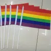 Regenboog Gay Pride Stok Vlag 21*14 CM Creatieve Hand Mini Vlag Draagbare Zwaaien Houvast Gebruik Home Festival Party decor LLA964