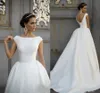 Robe De Mariée 2022 Vintage Col de bateau Satiné Robe De Mariée Satiné Bouton Dossier A-Line Princesse Robes De Mariée Robes de mariée Train Vestidos