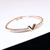 V Carta Diseño Mejor Zircon Rose Oro Oro Y Blanco Pulseras De Joyería Simple Brazaletes Para Mujeres Y Niñas