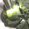 10PCS 원시 녹색 인회석 20-50mm 무작위 크기 원석 불규칙한 자연적인 거친 인회석 결정 돌 치유 녹색 바위 무기물 견본