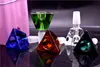 All'ingrosso colorato colorato 14mm Triangolo 3D Diamond Glass Ciotola di vetro per il fumo a base di erbe 14mm Vetro tubo di acqua Bong ciotola di Ashcatcher