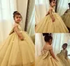 2019 Or Filles Pageant Robes Col Carré Dentelle Appliqued Grand Arc Mignon Fleur Filles Robe Modeste Une Ligne Enfants Robes De Fête