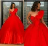 Röd elegant boll klänning quinceanera klänningar pärlor handgjorda blomma spets applikationer prom klänningar sopa tåg formella klänning kvällsklänningar vestidos