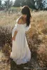 Bohemian romantico spiaggia in pizzo abiti da sposa applique fuori spalla sweep treno boho country abito da sposa su misura su misura