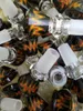 アメリカの騎士的な色のかつらのwagガラスのボウル14.4mmと18.8mmの渦巻き模様の喫煙のための石油紋章ガラス骨のダブリグ