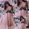 Lange mouwen Zwart Kant Applicaties Avondjurken Dusty Pink Chiffon Prom Party Jurken A-lijn Diepe V-hals Dompelen Designer Prom-jurken