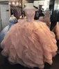 Prachtige luxe kralen kristallen quincameera prom jurken scoop tiered organza baljurk avondfeest zoete 16 jurk