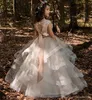 Toppkvalitet Champagne Crew Lace Flower Girl Dresses for Weddings Tulle Ny ankomst Golvlängd First Communion Gowns