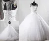2022 Lyxkristaller Beaded Ball Gowns Bröllopsklänningar Rhinestones Lace-Up Back White Wedding Gown Sheer Neck Vestidos de Novia Real Picture
