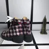 Moda de alta qualidade Martin botas couro moda mulher estrela de couro mulheres sapatos mulheres marca tornozelo inverno designer de moda curto outono