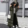 Isiksus Padded Warm Down Jackets Womens 겨울 플러스 사이즈 긴 퀼팅 된 블랙 후드 모피 코트 자켓 2018 여성용 파카 WP013