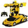 RC coche transformación robot modelo control remoto coches vehículo eléctrico carro 2 en 1 máquina radiocontrolada regalos juguetes para niños Y7207102