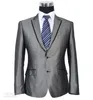 Moda Shinny Grey Groom Tuxedos Doskonały Peak Lapel Groomsmen Wedding Jacket Blazer Mężczyźni Formalny Prom / Dinner Suit (Kurtka + Spodnie + Krawat) 1202
