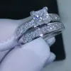 Groothandel-sieraden 10kt wit goud gevuld topaas prinses gesneden gesimuleerde diamant trouwring set geschenk met doos