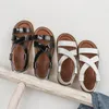 أحذية صيف جديد أطفال بنات الصنادل 3 ألوان الأزياء طفلة لينة وحيد الصنادل طفل شاطئ أحذية للأطفال شحن مجاني