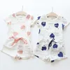 Оптовые 2pcs Sets Casual Kids Clothing Малышка для девочек наборы одежды для девочек лето сердце