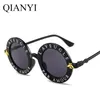 Lunettes de soleil rondes en gros Lettres anglaises Petite abeille Lunettes de soleil Hommes Femmes Lunettes Designer Mode Homme Femme livraison gratuite