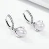 Orecchini pendenti con perle in argento sterling S925 Orecchini con perle d'acqua dolce naturali Gioielli per il corpo in CZ alla moda per le donne