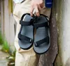 Moda nowe męskie i damskie dorywczo płaski obcas studenci oddychają na świeżym powietrzu wietnam buty na plażę sandały z paskiem na kostce rozmiar 35-44