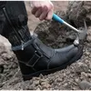 Vente chaude - Bottes de sécurité au travail Bottes de neige chaudes en fourrure pour hommes Chaussures de sécurité à bout en acier Adulte Anti-dérapant en caoutchouc antistatique Bottines en peluche décontractées