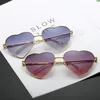 Brand Designer Heart Shape Fashion Sunglasses 9 Colors Candy Colors Goggles Party Couple Sunglass One Pieces Whole 305i