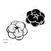 Designer Camellia Broscher Högkvalitativa Emaljblomma Broscher Multi-Layer Petals Pins Fahsion Smycken Gåvor för Män Kvinnor Vit Svart