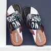 nyaste designers sandal tofflor blå röd svart stripe mode design män kvinnor klassiska damer sommar utomhus strand flip flops