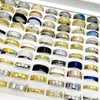 Mode 50pcs / Lot Mix Style Rostfritt stålband Ringar Titanfinger Ring Mäns Kvinnors Party Engagement Gifts Charm Smycken