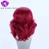 Summerstyle court ondulé bordeaux/vin rouge perruques pour femmes blanches cheveux synthétique dentelle avant perruque résistant à la chaleur fibre partie libre Cosplay