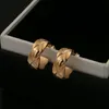 Moda 316L titanyum çelik aşk küpeler gül altın kaplama güzel ctype aşk çift modelleri küpeler parti mücevher hediyeleri8550037