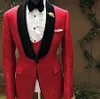 En knapp Svart / röd Paisley Groom Tuxedos Sjal Lapel Groomsmen Mens Passar Bröllop / Prom / Dinner Blazer (Jacka + Byxor + Vest + Tie) K129