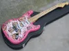 Roze elektrische gitaar met bloempatroon, SSS-pick-ups, transparante pickguard, esdoorn fretboard, kan worden aangepast als aanvraag