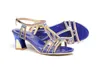 Sandalias 2021 La mayoría de la moda Rhinestone Diamante de tacón alto para las mujeres Zapatos Verano Púrpura Color H20605-11
