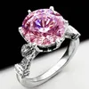 Lyx 925 Sterling Silver Wedding Engagement Halo Ringar för Kvinnor Finger Big Pink 3CT Simulerad Diamond Smycken Partihandel