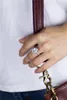 925スターリングシルバーの結婚指輪フィンガークッションカット女性エンゲージメントジュエリー・アネル