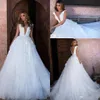 2019 Deep V Neck Lace A Line Bröllopsklänningar Arabisk Tulle Applique 3D Floral Backless Sweep Train Bröllop Bröllopklänningar BC0387