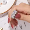 925 Silver Pave Setting Full Cushion Cut Simulerad Diamond CZ Eternity Band Engagement Bröllop Sten Ringar Storlek 5,6,7,8,9,10