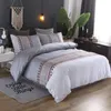 Minimalist Bed Duvet Cover Set European Comforter Bedding Sets Solid Pattern Reversible Bedding Set King Size15525813