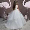 Flor branca meninas Vestidos para casamentos 2019 vestido de baile e Sweep Train apliques Tule Little Girls Vestidos Primeira Comunhão