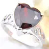 Presente clássico do 5 Pcs Lot das Mães Cut Coração em forma de anéis vermelhos Garnet 925 prata banhado para mulheres Zircon jóias anéis