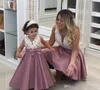 2019 princesa barato linda flor bonito menina vestidos cetim mãe e filha criança longa linda crianças primeiro vestido de comunhão sagrado