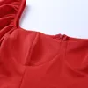 Nouveau tempérament plissé uniforme femmes sexy robe col carré manches à bulles dames robe jupe rouge noir couleur taille S M L livraison gratuite