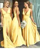 安いブラシピンクの国の花嫁介添人のドレスの深いv 2つのストラップのジュニアメイドの名誉ドレスのシンプルなバックレスロングスリットプラスサイズのプロムドレス