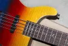 Doppelhals-Regenbogenkorpus, 6-saitige E-Gitarre und 5-saitige Bassgitarre mit Flammenahornfurnier und Palisandergriffbrett, können individuell angepasst werden