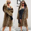 Frauenpelz-Faux-Frauen warme Mantel x-lange mit Zierhaube Gepard-Mustermaterial übergroß dick