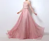 Pink Long Bridal Prom Dresses Illusion Jewel Neck Pearls Sash A-Line Golvlängd Tulle Celebrity Party Glänningar Major Beading aftonklänningar