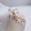 Rabatt handgemachte Blumen Perlen Kopfschmuck Fascinator Braut Haar Make-up Kopfschmuck Crown Performances Fascinator Party Tiara Stirnbänder