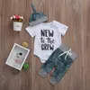 018Months Nieuw bij de CREW bedrukte bodysuits met korte mouwen, broeken en hoeden, 3-delige kledingset voor pasgeboren baby's, babyjongenskleding3389523